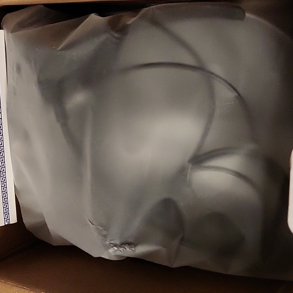 Office Phone and headsets - Picture 3 of 7